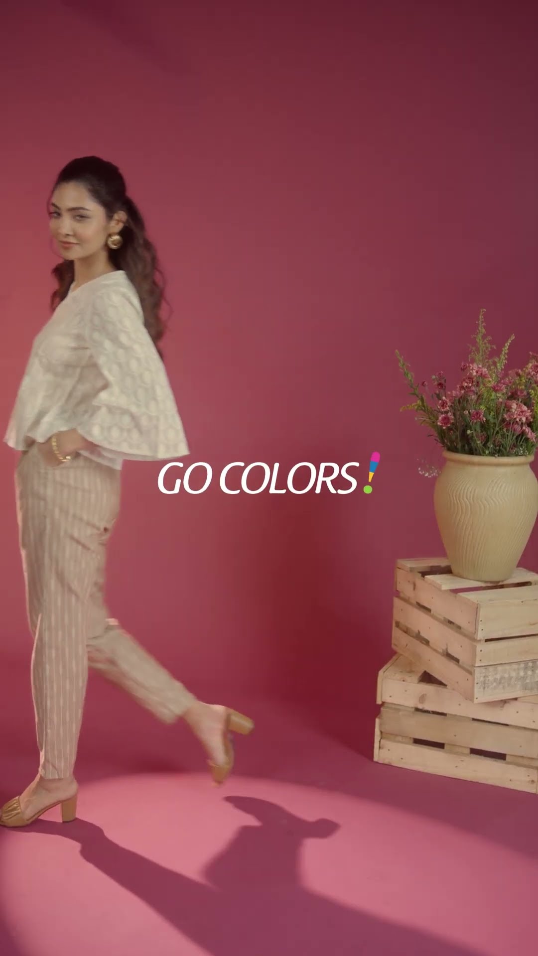 GO COLORS Women White Mid Rise Nylon Shimmer Leggings - M : Amazon.in:  Fashion